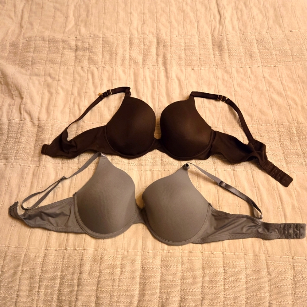 Pair Of Bras Both Fit Like 36C